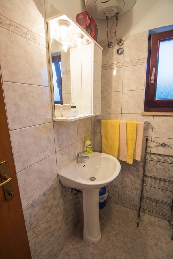 Apartments Angela 1711 Rakalj Kültér fotó